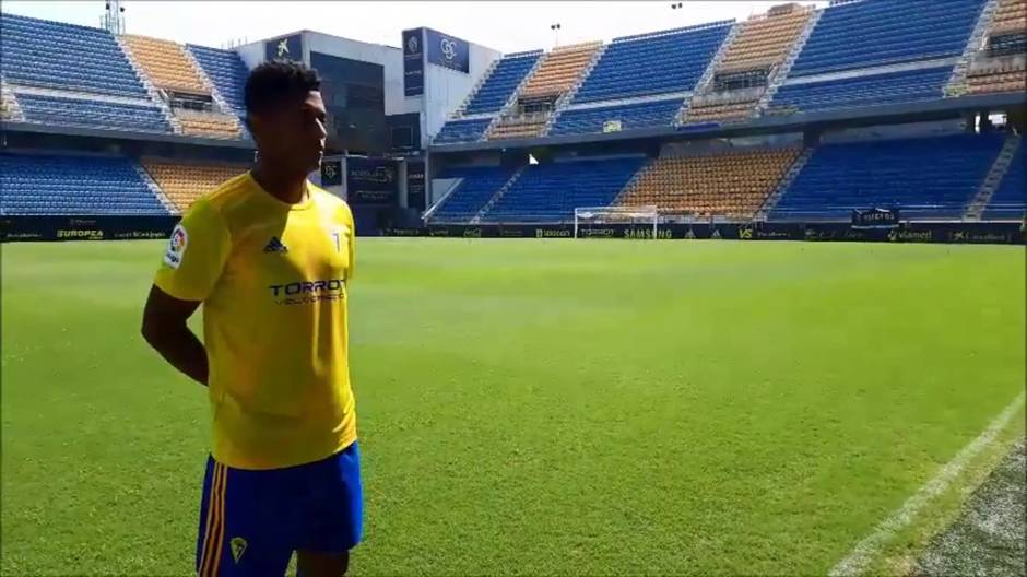 Presentacion de los nuevos futbolistas del Cádiz CF, Choco Lozano y Luismi Quezada