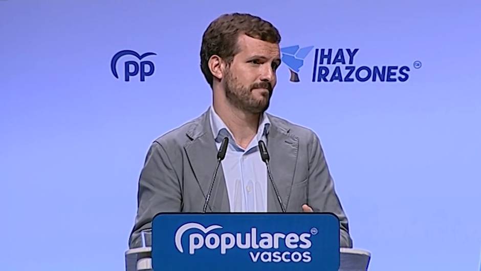 Casado respalda la apuesta del PP vasco por la foralidad