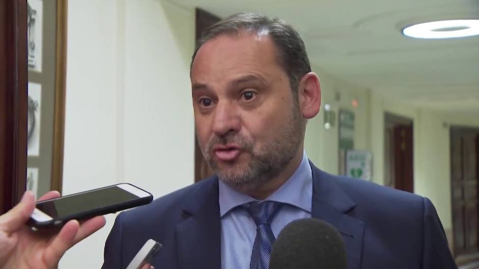 Ábalos: "Han habido claros derrotados que todavía no han dado explicaciones"