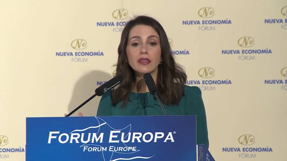 Arrimadas señala a Rivera como "pionero en política"