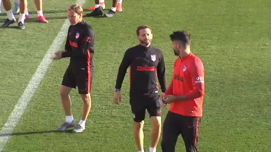 Diego Costa vuelve a entrenar con el grupo