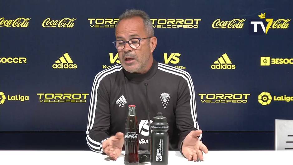 Álvaro Cervera en la previa del Málaga vs Cádiz