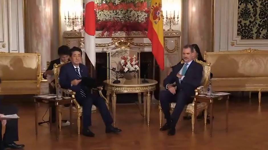 Felipe VI se reúne con el primer ministro de Japón