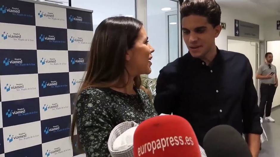 Melissa Jiménez y Marc Bartra vuelven a casa con su tercer hijo