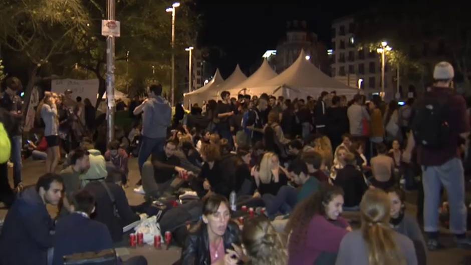 Varios conductores se enfrentan a los CDR en Barcelona tras cortar la avenida Diagonal