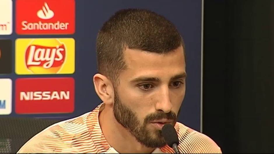 Celades: "El partido de mañana es vital para el futuro del Valencia en la Champions"