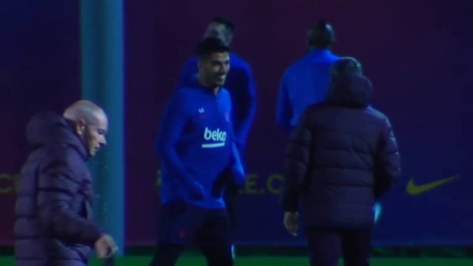 El FC Barcelona acude a entrenar hoy