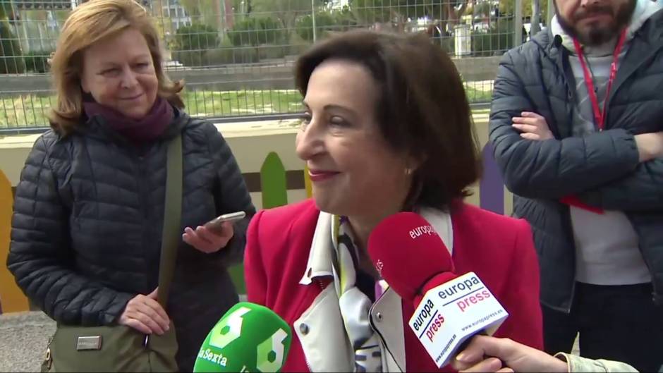 Margarita Robles pide "que nadie se quede en casa"