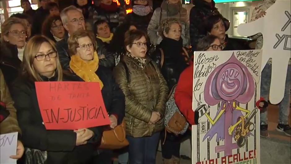 Los vecinos de Pozoblanco salen a la calle por el inicio del juicio de 'La Manada'