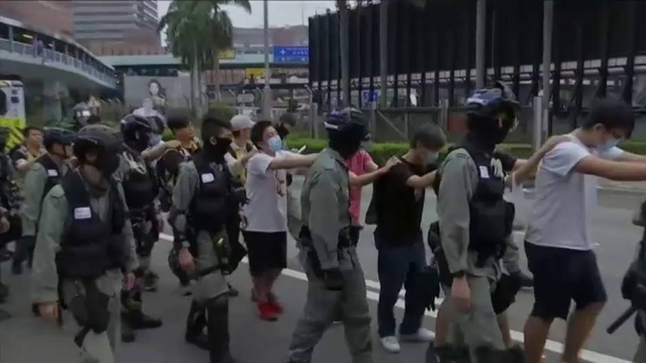 Más de un millar de detenidos en el asalto final de la policía a la Universidad de Hong Kong