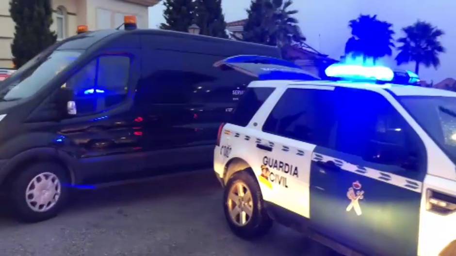 Un británico muere tiroteado en su coche en Mijas (Málaga)