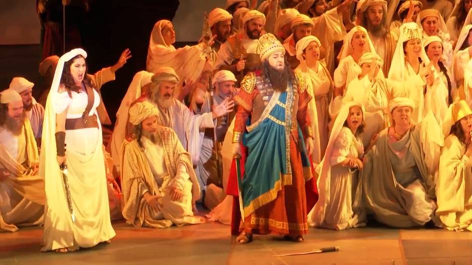 Plácido Domingo vuelve a València con Nabucco y rompe su silencio