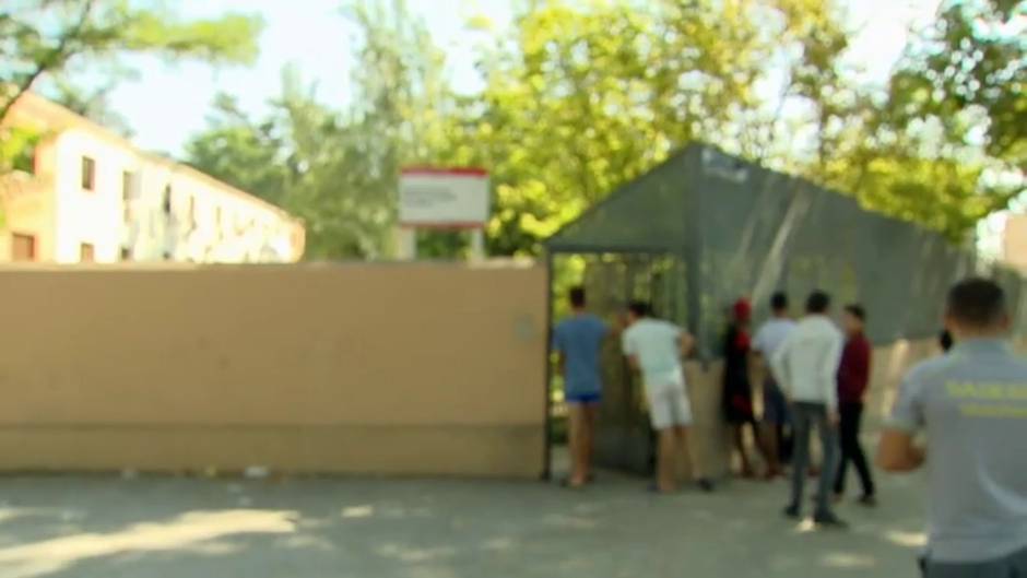 Choque entre VOX y PP por el ataque a un centro de MENA en Hortaleza