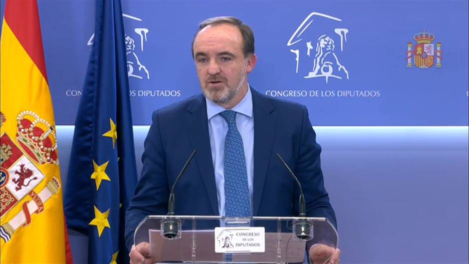 Esparza: "Prefiero terceras elecciones antes de un gobierno que dependa de los independentistas"