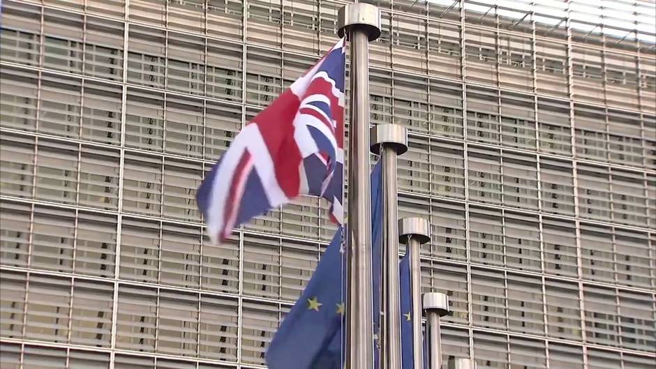 El Gobierno británico se marca el Brexit en enero como "prioridad"