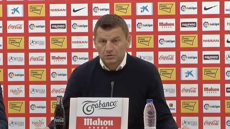 Djukic ya es entrenador del Sporting: "Venimos para cumplir el objetivo de subir"