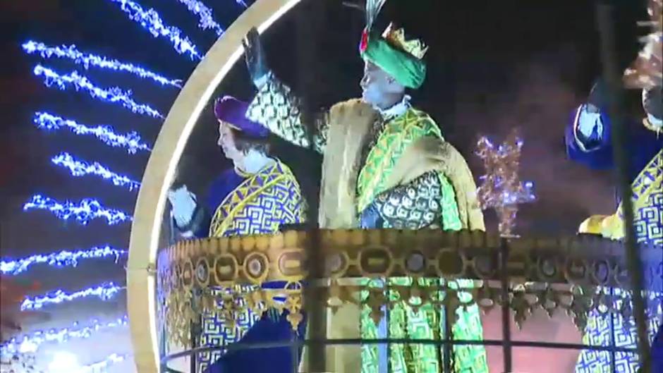 La magia de los Reyes Magos inunda las calles de Madrid