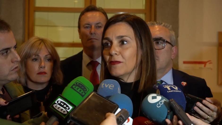 PRC y PSOE dan por "cerrada la crisis" en Cantabria