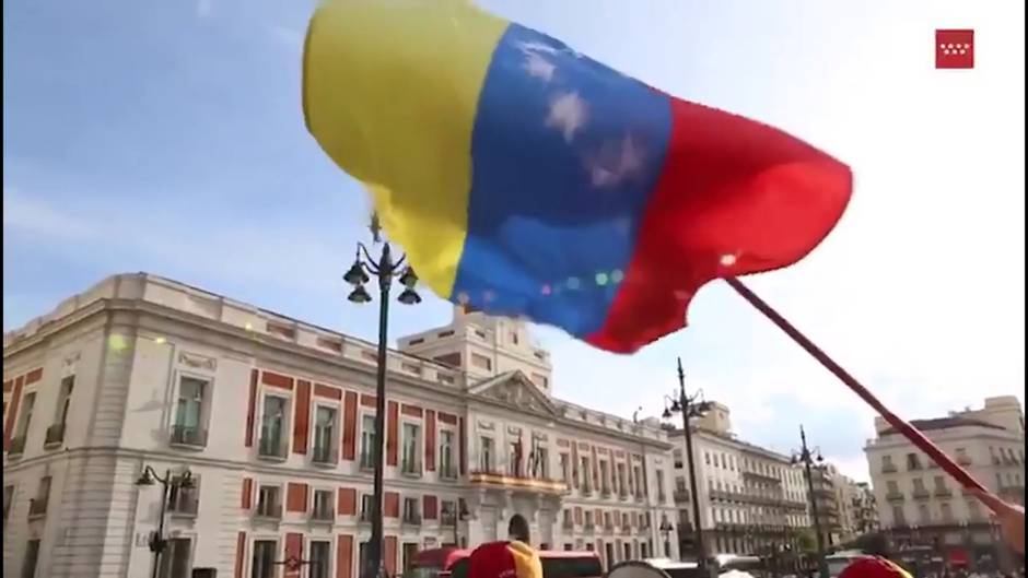 Bienvenida de la Comunidad de Madrid a Juan Guaidó