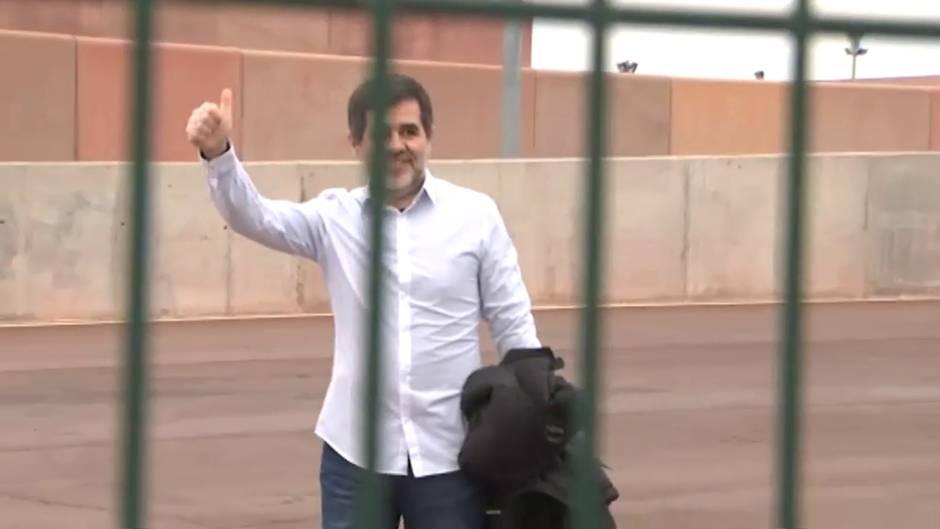 Jordi Sánchez sale de Lledoners para disfrutar de su primer permiso penitenciario