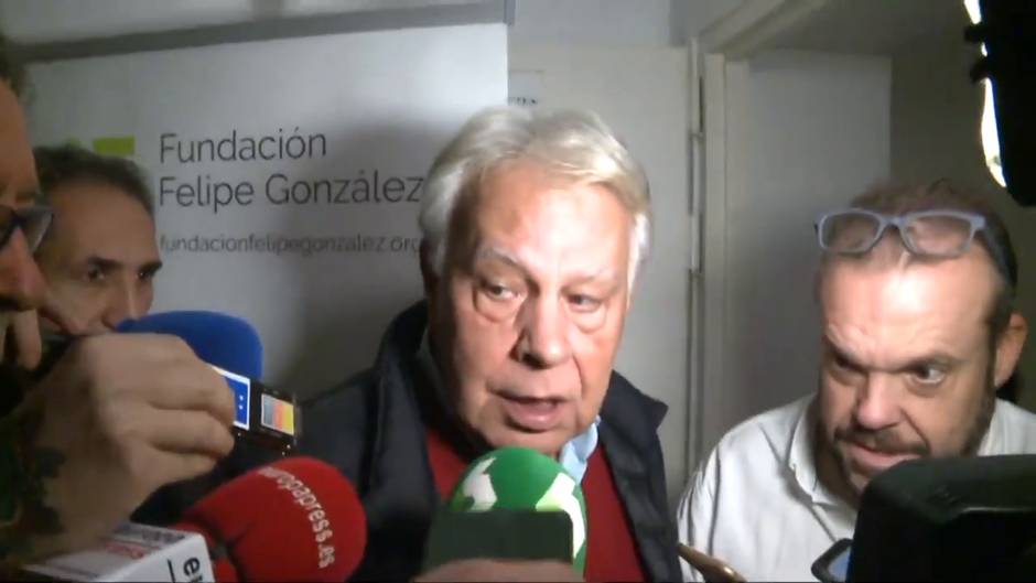 Felipe González ironiza con la decisión "brillante" de Torra