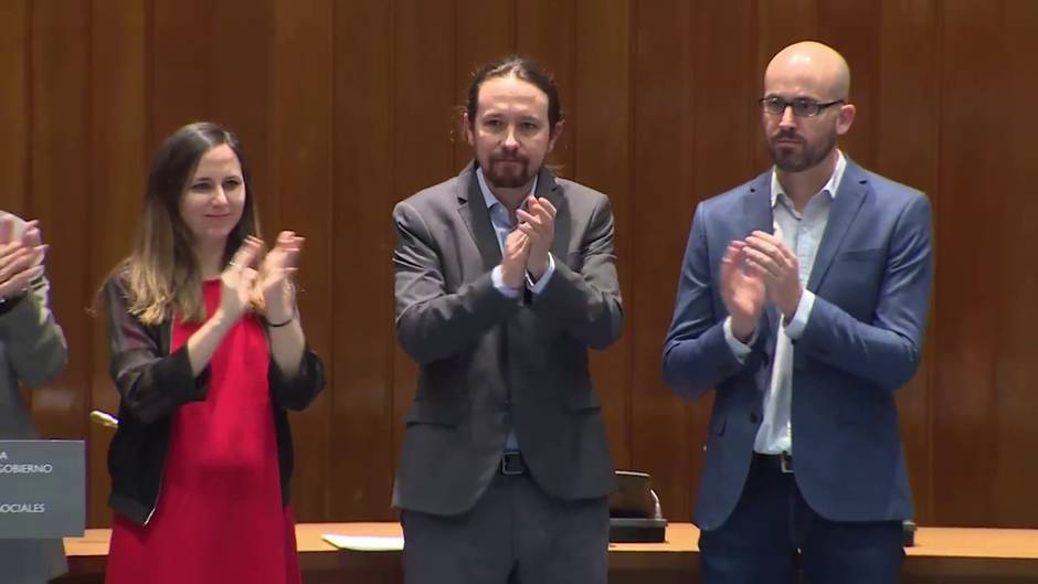 El CIS mantiene al PSOE en cabeza con un 30.4%