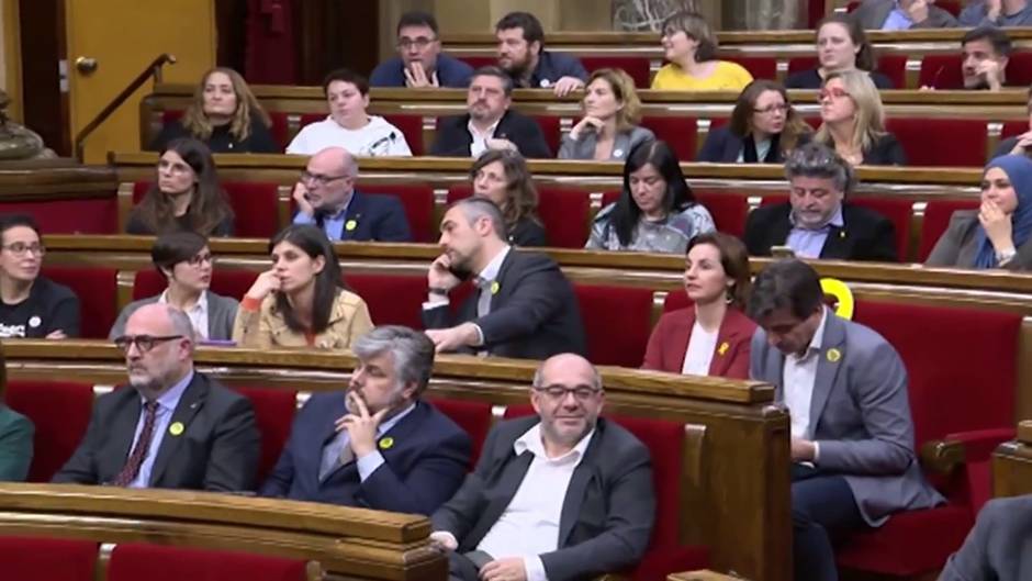 El Parlament aprueba presentar un recurso ante el TS por la suspensión a Torra