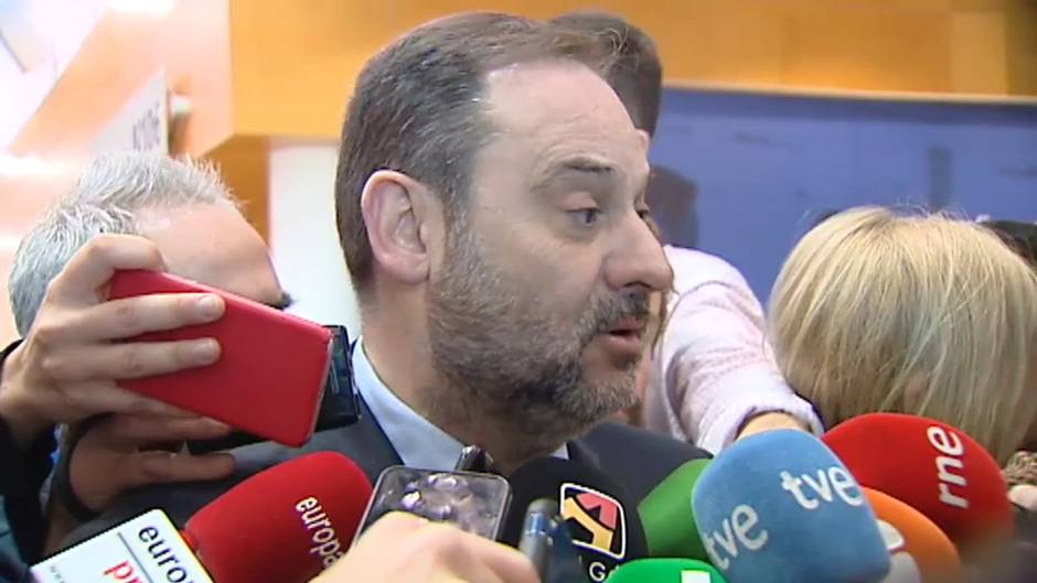 Abalos defiende la mesa de diálogo con los independentistas