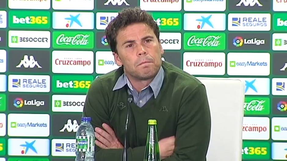 Vicente Moreno: "Meter tres goles y no conseguir la victoria no es lo habitual"