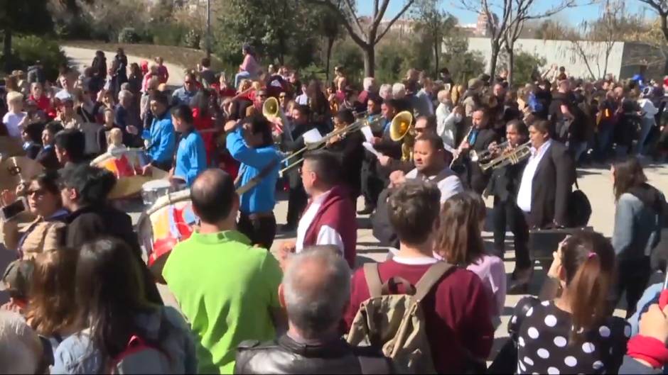 Arranca el Carnaval de Madrid con un pasacalles iberoamericano