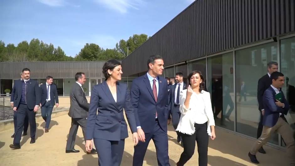 Sánchez y parte de su equipo de gobierno visitan Logroño