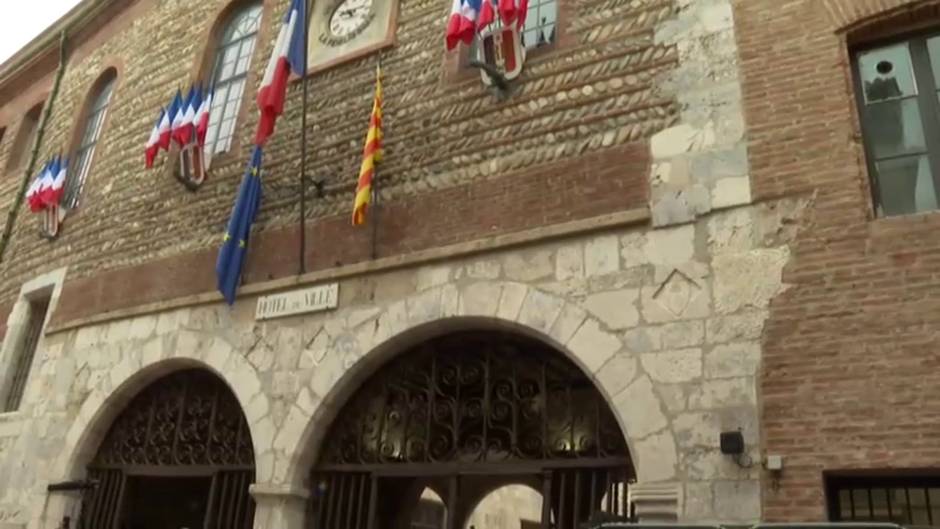 Torra y Puigdemont se dan en Perpiñán un baño de masas independentista