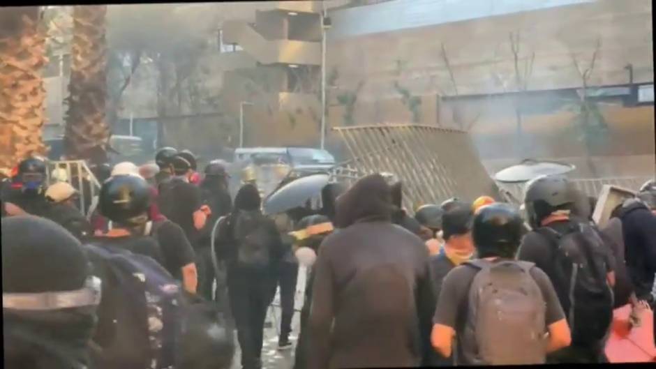 Nuevas protestas en Chile acaban con enfrentamientos entre Policía y manifestantes
