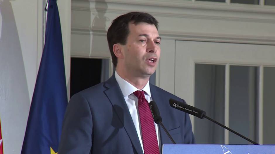 Caballero apunta al feminismo para "construir una sociedad mejor"