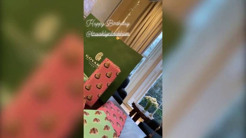 Victoria y David Beckham felicitan a su hijo Brooklyn con las mejores fotos