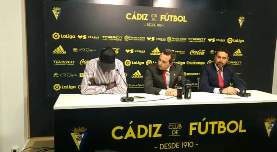 Declaraciones de Momo Mbaye sobre su contrato con el Cádiz