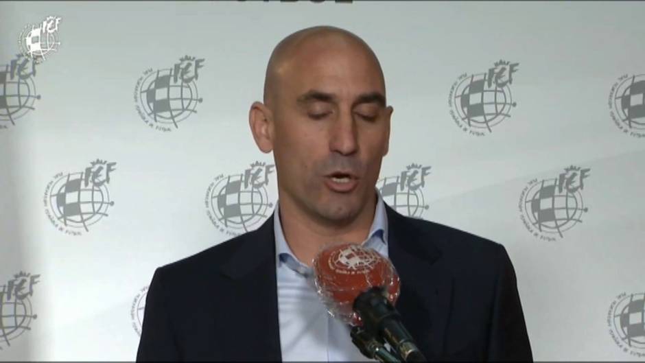 Rubiales sobre el futuro del fútbol: "Nuestra propuesta es alargar el calendario lo necesario para que terminen las competiciones"