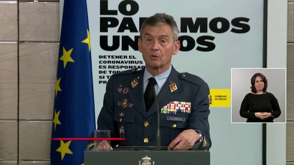 Llega el avión militar cargado con 14 toneladas de material sanitario