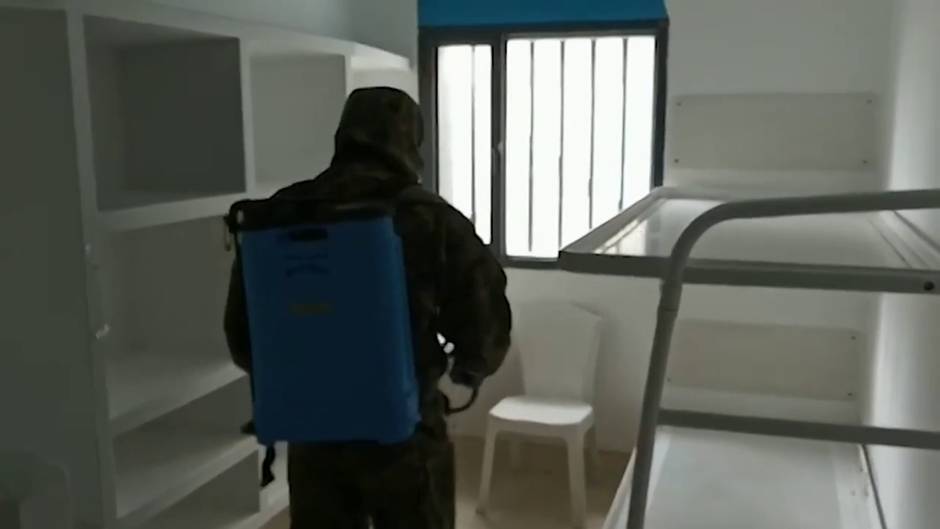 Descontaminación en el Centro Penitenciario en Mahón