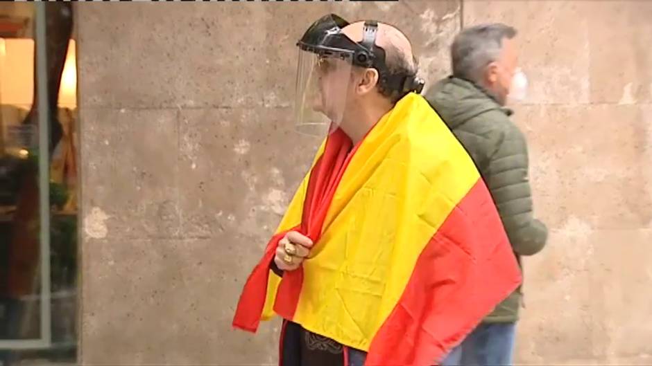 Nuevas protestas en el centro de Madrid contra la gestión del Gobierno en la crisis del coronavirus