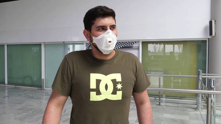 Un hombre se salta su aislamiento y viaja a Lanzarote