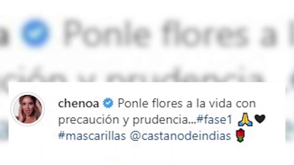 Chenoa pide "prudencia" mientras luce una mascarilla muy colorida