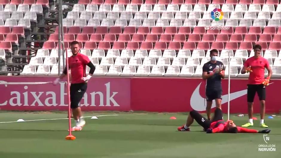 Segunda sesión de entrenamiento del Sevilla con todo el grupo