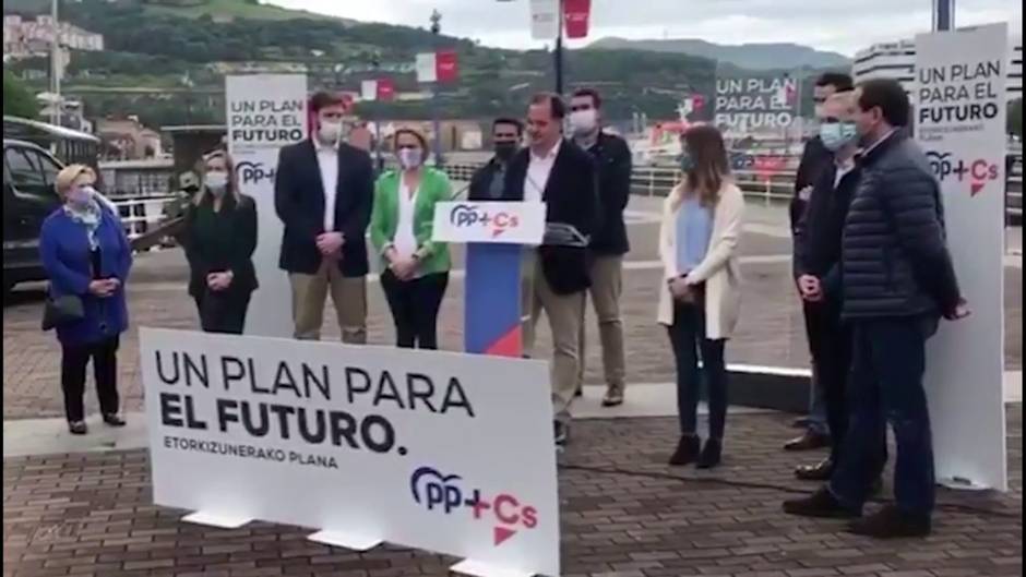 Iturgaiz presenta a PP+Cs como "dique de contención" al nacionalismo