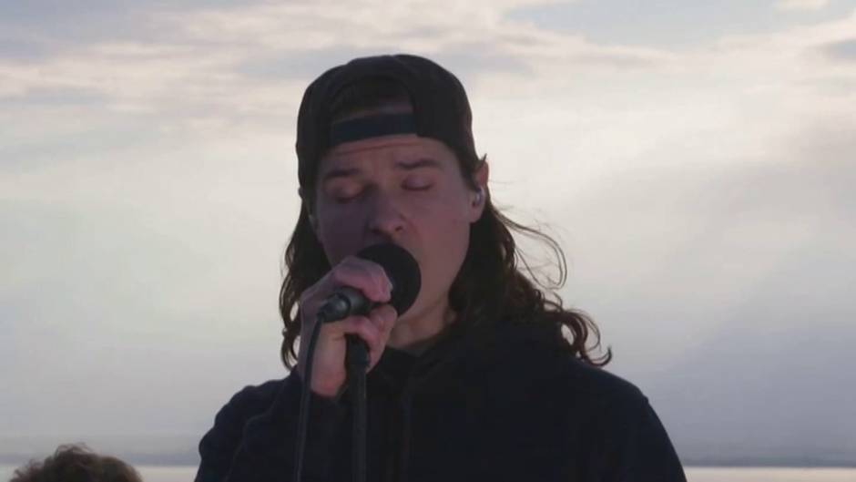 Concierto de Lukas Graham a 203 metros de altura en el puente de Oresund