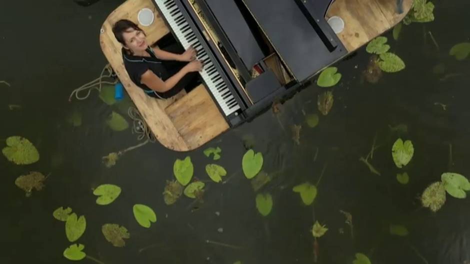 Espectáculo musical clásico sobre el lago de Ricquebourg