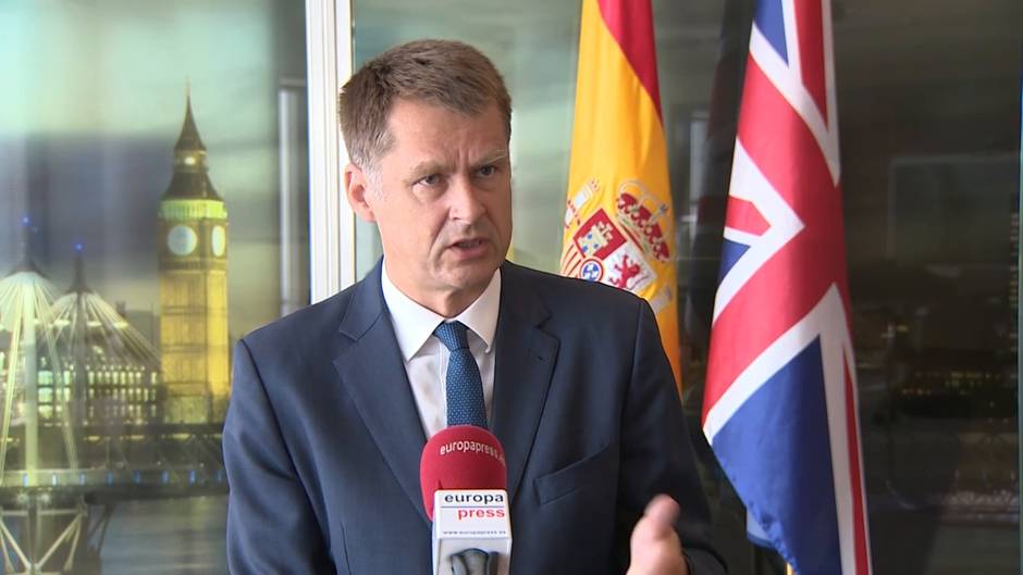 Elliott: La cuarentena en Reino Unido no se levantará "hasta que sea seguro"