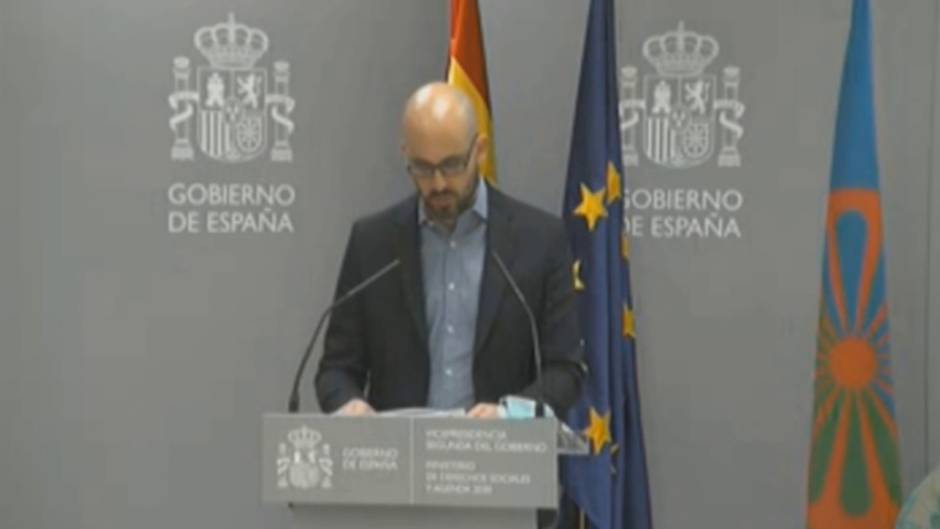 Álvarez pone en valor el trabajo del Consejo estatal del Pueblo Gitano