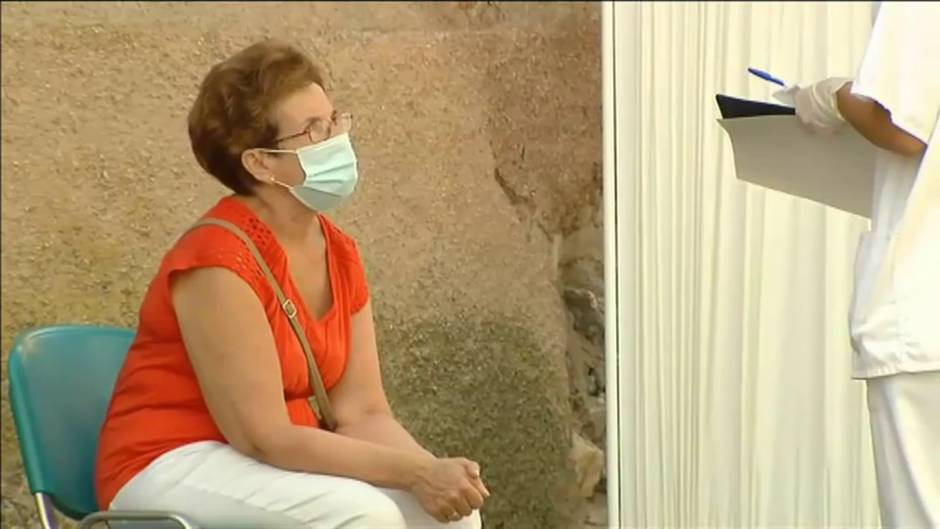 Una empleada contagiada en la residencia de Burbáguena mantiene en jaque a los vecinos de un pueblo cercano