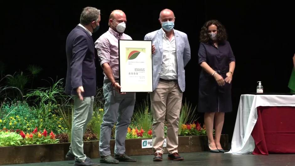 Bendodo participa en la entrega de premios de la I edición de 'Andalucía en Flor'